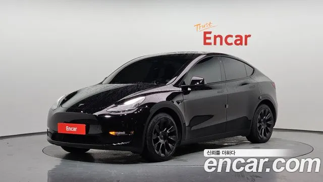 Фотография автомобиля — Tesla Model Y