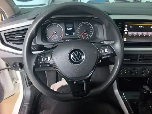 Volkswagen Polo — Фото автомобиля 10