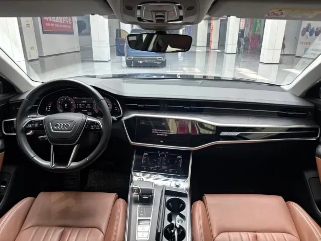 Audi A6L — Фото автомобиля 14