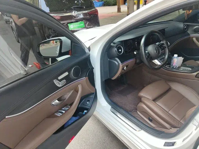Mercedes-Benz Mercedes-Benz E-Class 2021 Facelift E 260 L Sport — Фото автомобиля 12