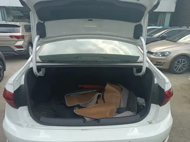 Volkswagen Sagitar — Фото автомобиля 18
