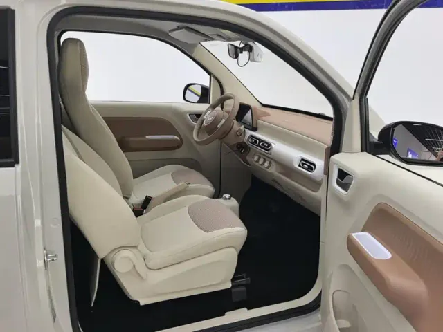 Wuling Hongguang Mini EV — Фото автомобиля 8