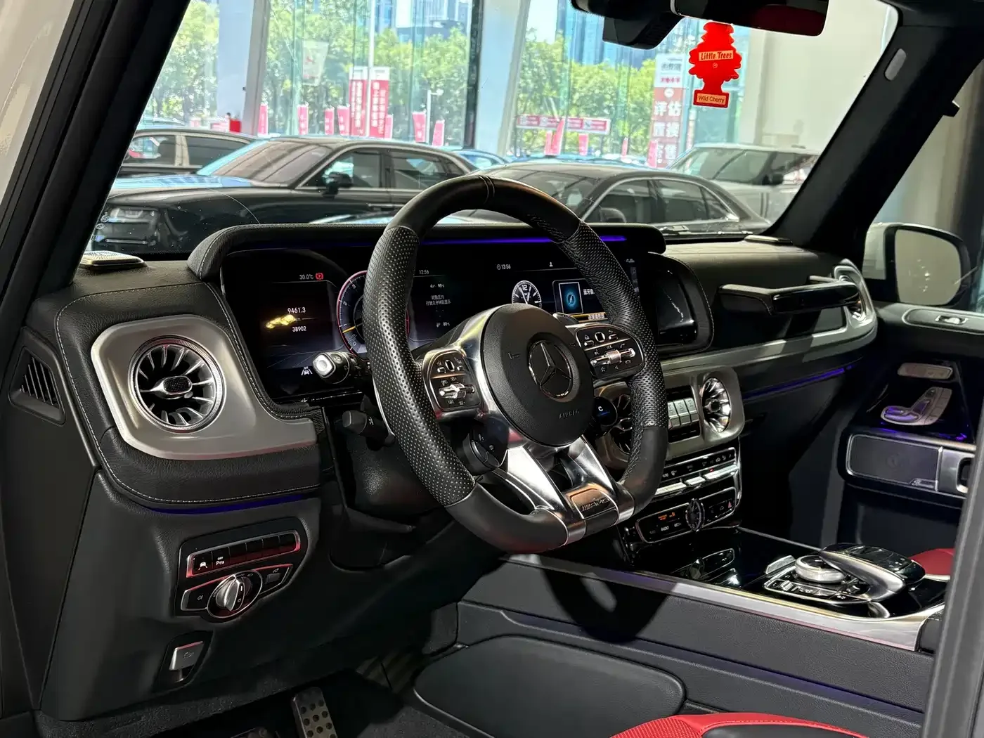 Mercedes-Benz Mercedes-Benz G-Class AMG 2022 AMG G 63 — Фото автомобиля 8