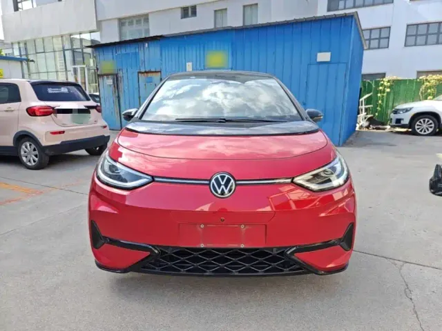 Volkswagen ID.3 — Фото автомобиля 2