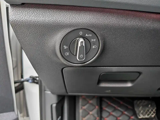 Volkswagen Sagitar 2025 300TSI DSG Surpass Edition — Фото автомобиля 15