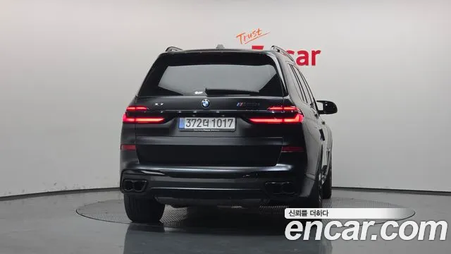 BMW X7 — Фото автомобиля 4