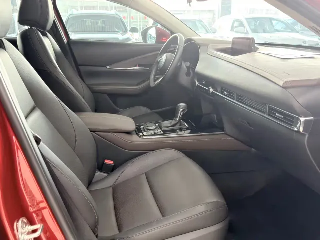 Mazda CX-30 — Фото автомобиля 11