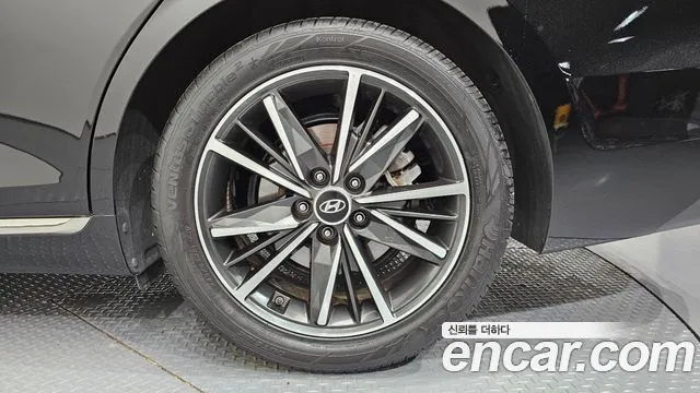 Hyundai Grandeur Grandeur (New) — Фото автомобиля 20