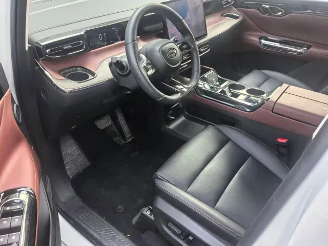 GAC Trumpchi E8 — Фото автомобиля 4