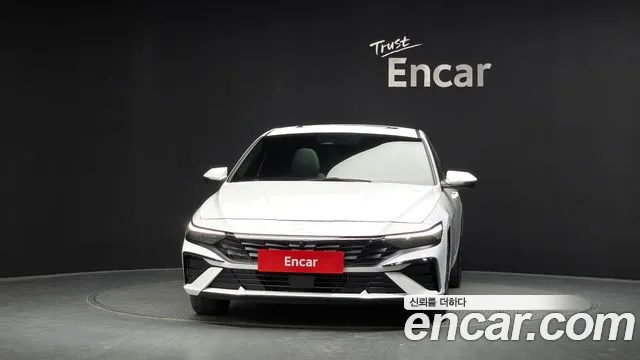 Hyundai Avante CN7 — Фото автомобиля 3