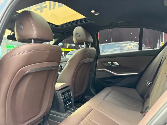 BMW 3 Series — Фото автомобиля 14