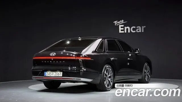 Hyundai Grandeur Grandeur (GN7) 2.5 Бензин 2WD — Фото автомобиля 2