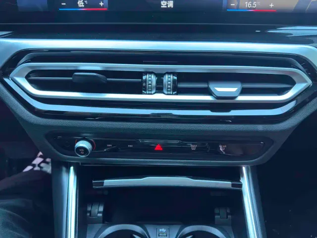 BMW 3 Series — Фото автомобиля 12