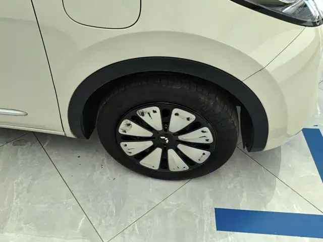 Wuling Bingo — Фото автомобиля 6