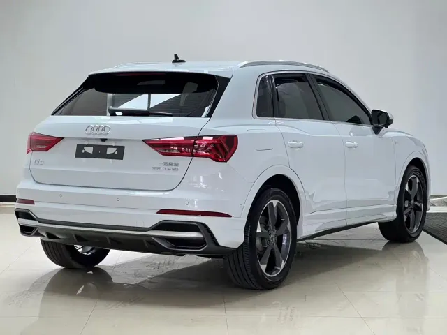 Audi Q3 — Фото автомобиля 6