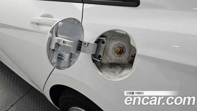 Hyundai AVANTE Avante (CN7) 1.6 LPi (Для проката) — Фото автомобиля 30