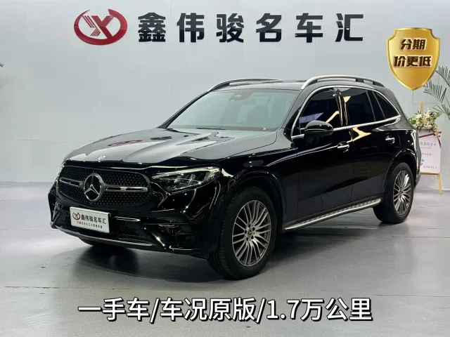 Фотография автомобиля — Mercedes-Benz GLC-Class