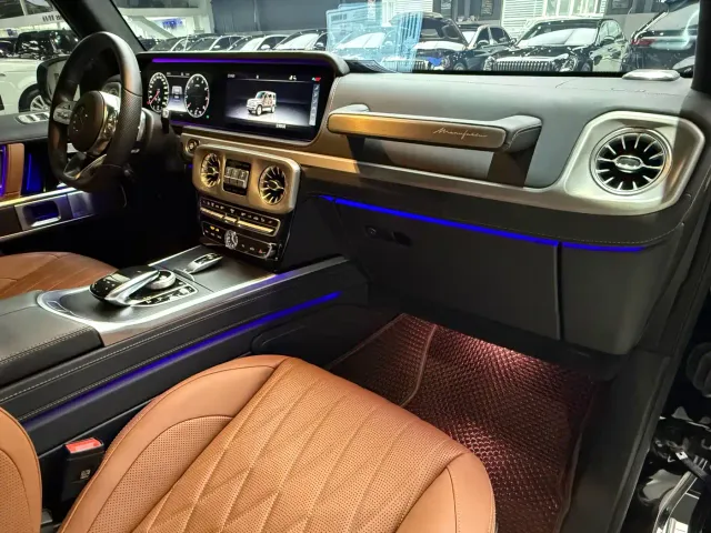 Mercedes-Benz G-Class — Фото автомобиля 16