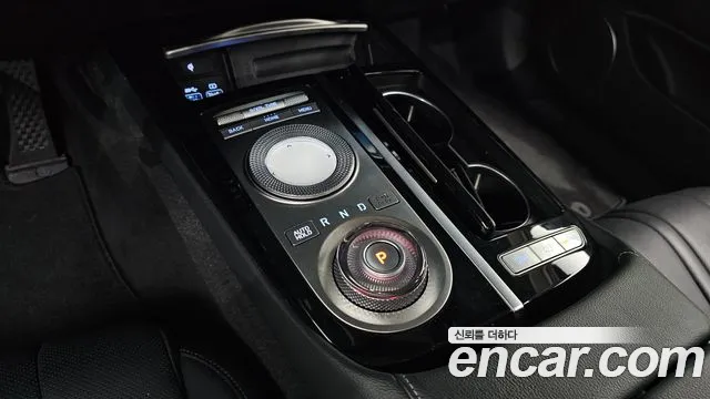 Genesis G80 Бензин 3.5 турбо AWD — Фото автомобиля 9