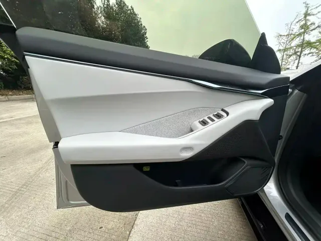 Xpeng P7 — Фото автомобиля 13