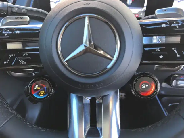Mercedes-Benz GLB AMG — Фото автомобиля 23