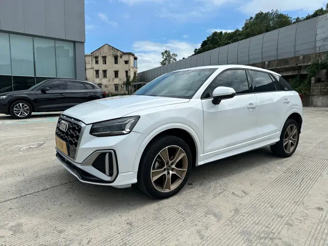 Фотография автомобиля — Audi Q2L