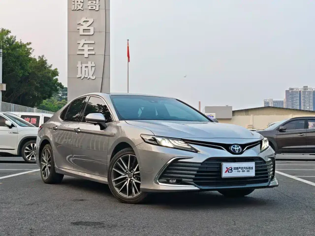 Toyota Camry — Фото автомобиля 4