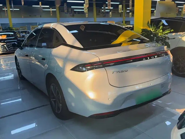 GAC Aion S MAX — Фото автомобиля 11