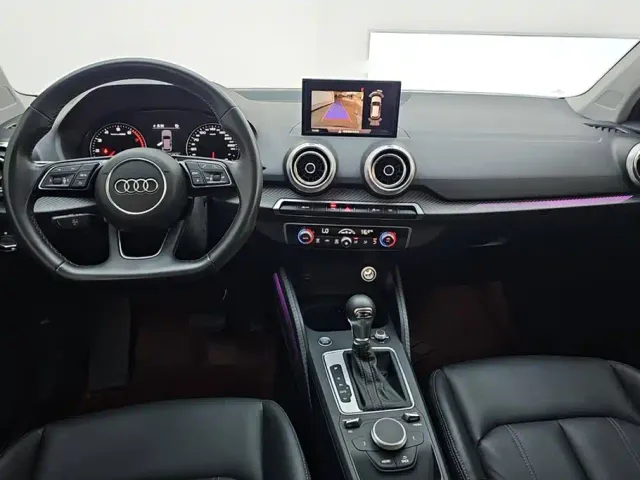 Audi Q2L — Фото автомобиля 12
