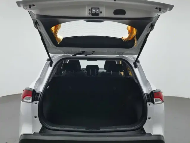 Toyota Corolla Cross — Фото автомобиля 16