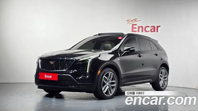 Фотография автомобиля — Cadillac XT4