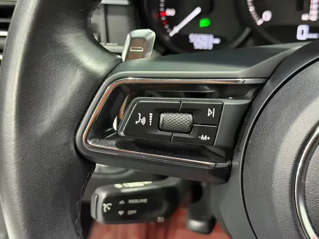 Porsche Macan — Фото автомобиля 11