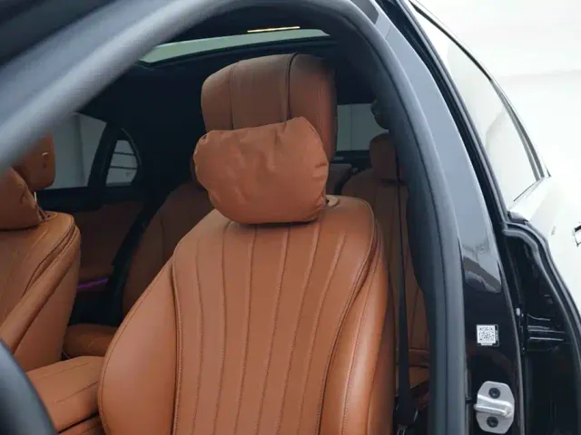 Mercedes-Benz S-Class — Фото автомобиля 11