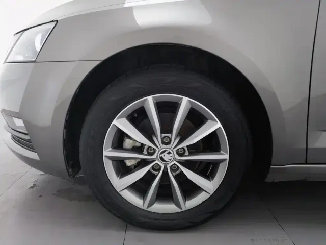 Skoda Octavia — Фото автомобиля 17