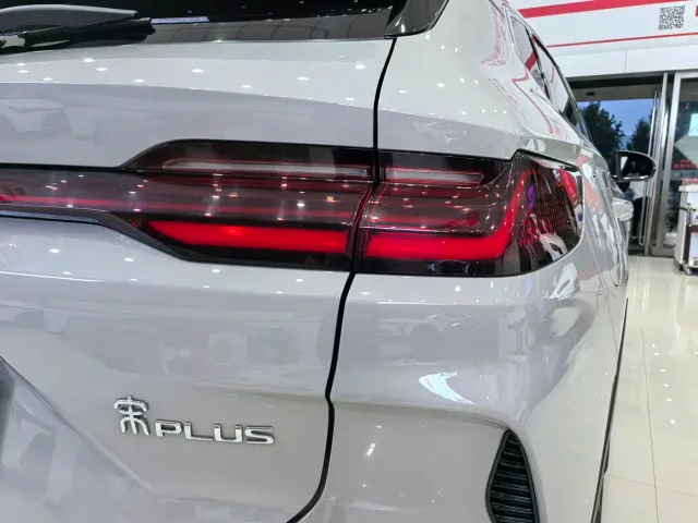 BYD Song PLUS — Фото автомобиля 13