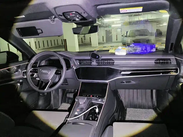 Audi A6L — Фото автомобиля 11