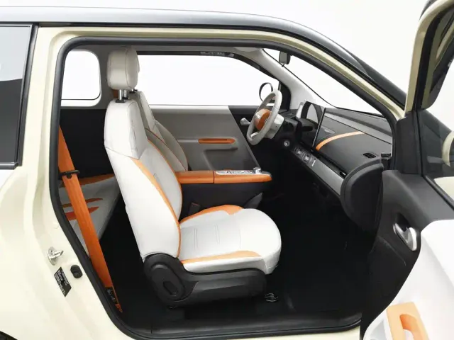 Changan Lumin — Фото автомобиля 23