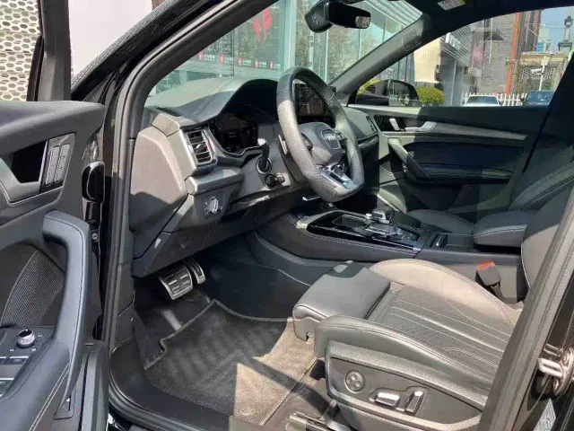 Audi Q5L — Фото автомобиля 4