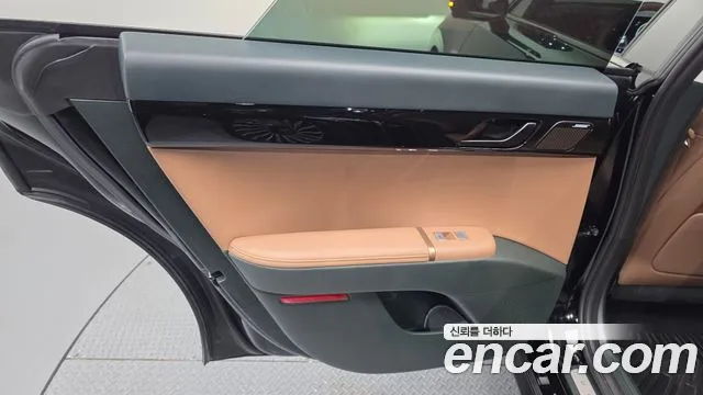 Hyundai Grandeur GN7 — Фото автомобиля 14