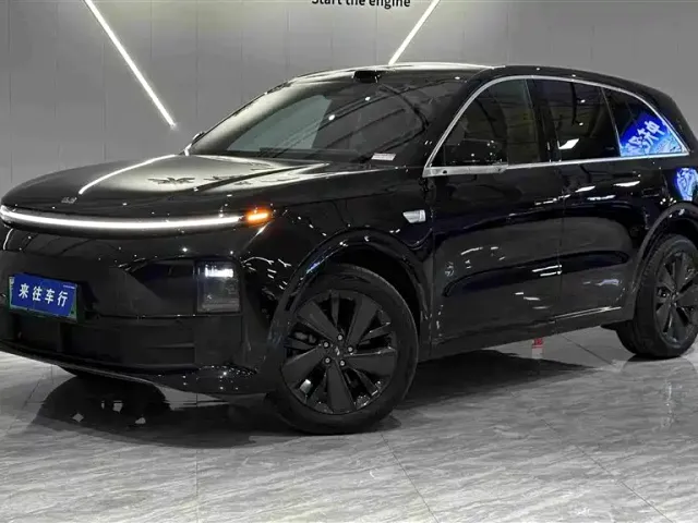 Li Auto L6 — Фото автомобиля 2