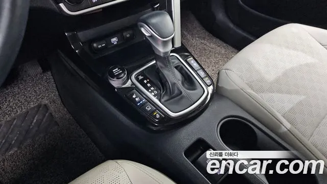 Kia Seltos — Фото автомобиля 9