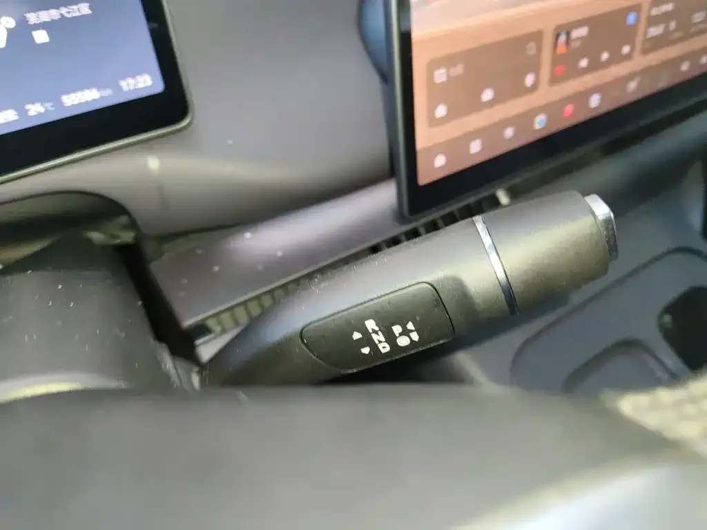 Leapmotor Leapmotor C16 2024 Extended Range 200 Premium Edition — Фото автомобиля 6