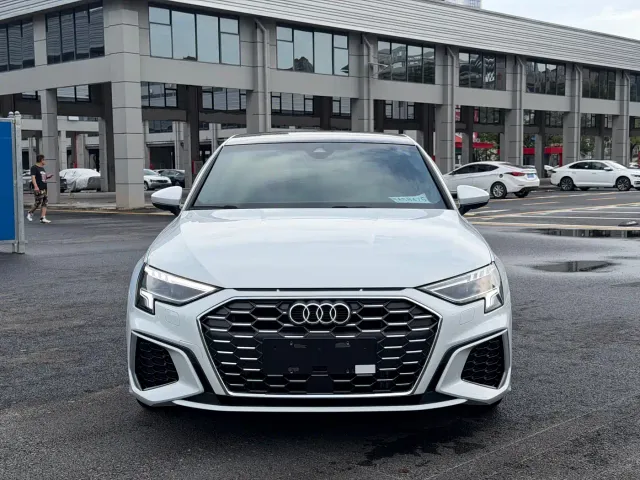 Audi A3 — Фото автомобиля 2