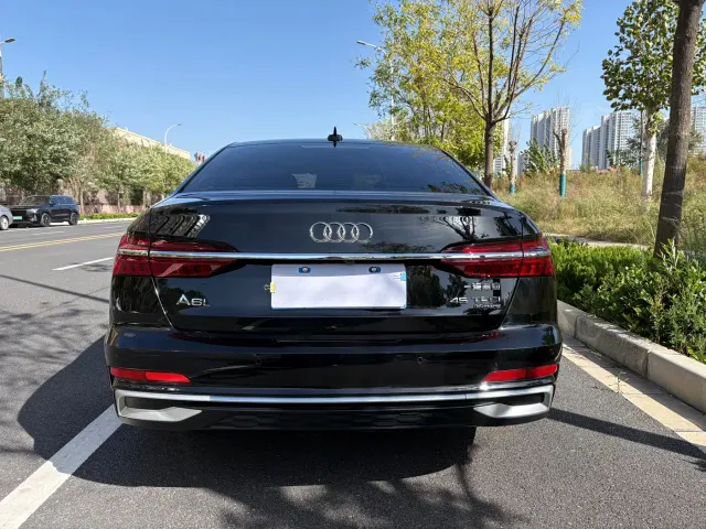 Audi A6L — Фото автомобиля 6