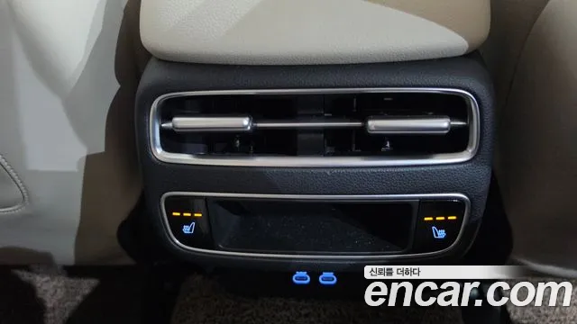 Genesis GV70 2.5T Бензин 2WD — Фото автомобиля 28