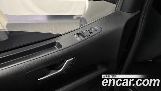 Hyundai Staria — Фото автомобиля 29