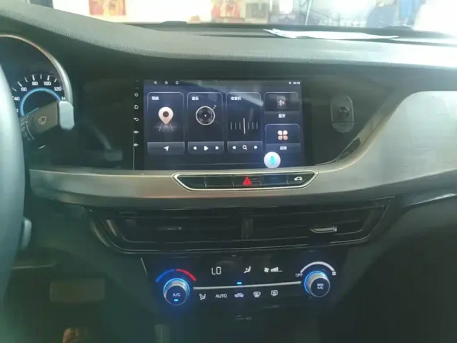 Changan Eado — Фото автомобиля 9