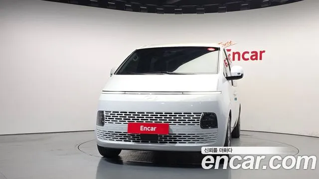 Hyundai Staria — Фото автомобиля 3