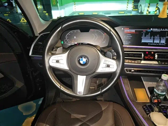 BMW X5 — Фото автомобиля 2