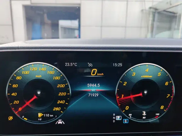Mercedes-Benz GLE-Class — Фото автомобиля 12